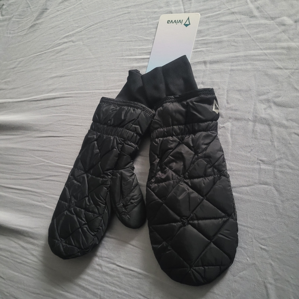 NWT Ivivva by Lululemon 650 Power Down Filled Puffer mittens,mitts